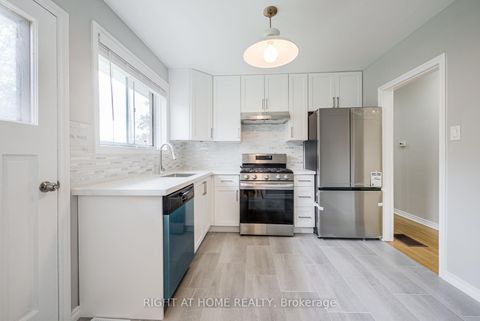 Photo 15 at 11 Fareham Crescent, Guildwood, Toronto