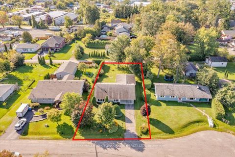 Photo 5 at 209 South Channel Drive, Keswick North, Georgina