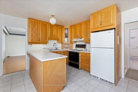 Photo 8 at 209 South Channel Drive, Keswick North, Georgina