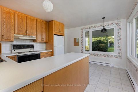 Photo 9 at 209 South Channel Drive, Keswick North, Georgina