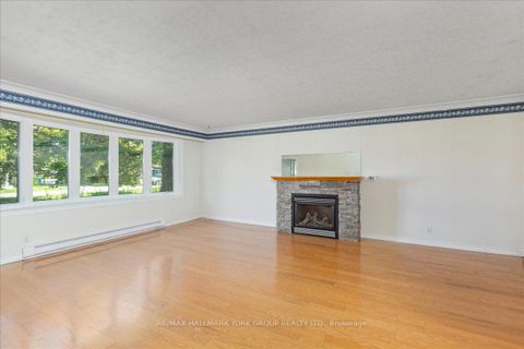 Photo 12 at 209 South Channel Drive, Keswick North, Georgina