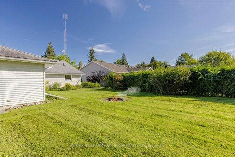 Photo 24 at 209 South Channel Drive, Keswick North, Georgina