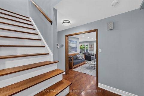 Photo 3 at 188 Birkdale Road, Bendale, Toronto