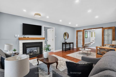 Photo 7 at 188 Birkdale Road, Bendale, Toronto