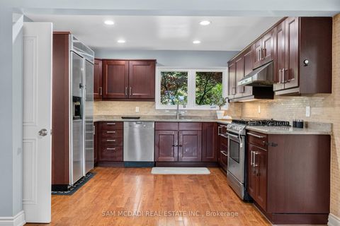 Photo 10 at 188 Birkdale Road, Bendale, Toronto