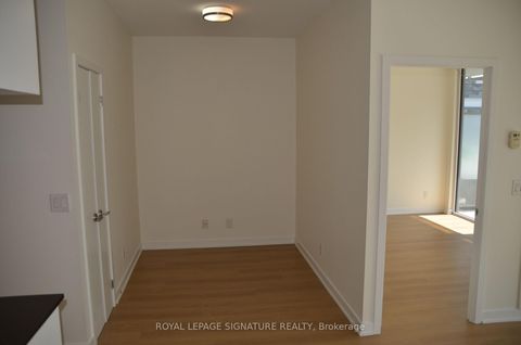 Photo 13 at 914 - 1 Market Street, Waterfront Communities C8, Toronto