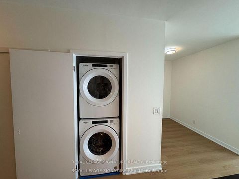 Photo 20 at 914 - 1 Market Street, Waterfront Communities C8, Toronto