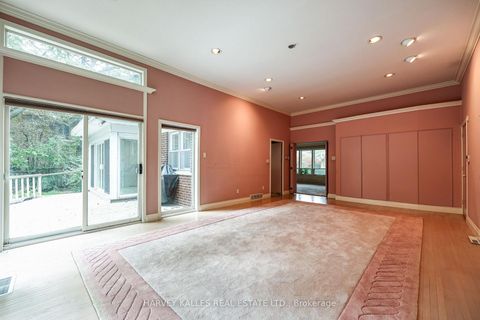 Photo 15 at 2 Colvestone Road, Windfields, Toronto
