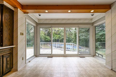 Photo 20 at 2 Colvestone Road, Windfields, Toronto