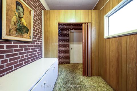 Photo 27 at 2 Colvestone Road, Windfields, Toronto