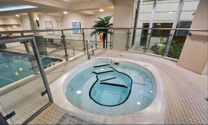 Photo 3 at 303c - 662 Sheppard Avenue, Bayview Village, Toronto