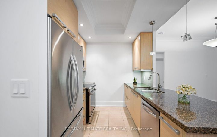Photo 37 at 303c - 662 Sheppard Avenue, Bayview Village, Toronto