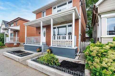 Photo 3 at 665 Jane Street, Smythe, Toronto