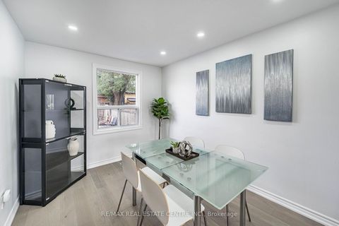 Photo 12 at 665 Jane Street, Smythe, Toronto