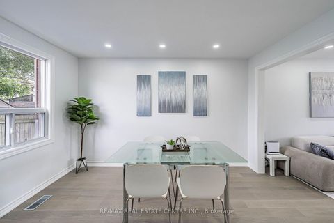 Photo 13 at 665 Jane Street, Smythe, Toronto