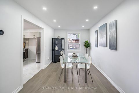 Photo 14 at 665 Jane Street, Smythe, Toronto