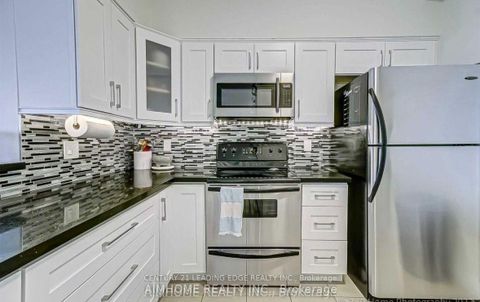 Photo 4 at 607 - 2119 Lakeshore Boulevard W, Mimico, Toronto