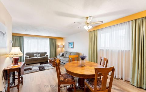 Photo 6 at 22 Almayo Crescent, Clairville, Toronto