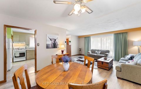 Photo 8 at 22 Almayo Crescent, Clairville, Toronto