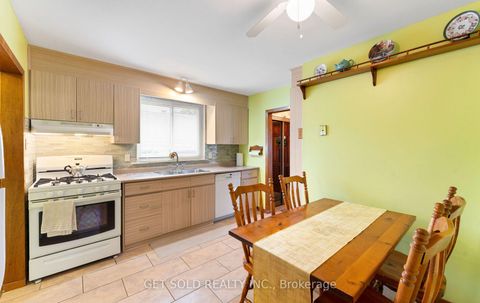 Photo 13 at 22 Almayo Crescent, Clairville, Toronto