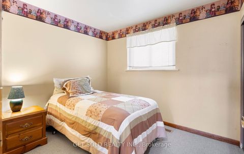 Photo 23 at 22 Almayo Crescent, Clairville, Toronto