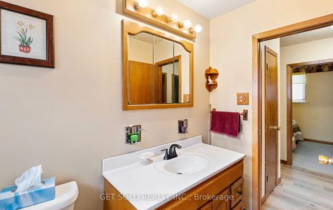 Photo 24 at 22 Almayo Crescent, Clairville, Toronto