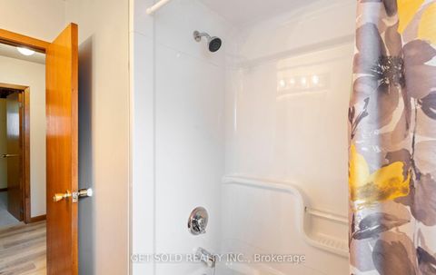 Photo 26 at 22 Almayo Crescent, Clairville, Toronto