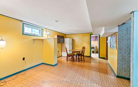 Photo 30 at 22 Almayo Crescent, Clairville, Toronto