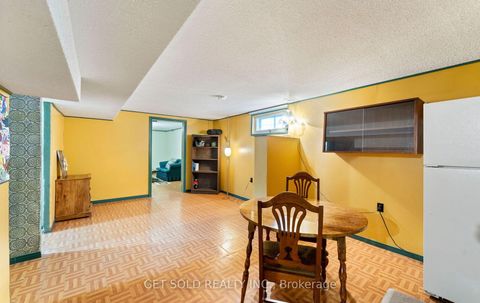 Photo 31 at 22 Almayo Crescent, Clairville, Toronto