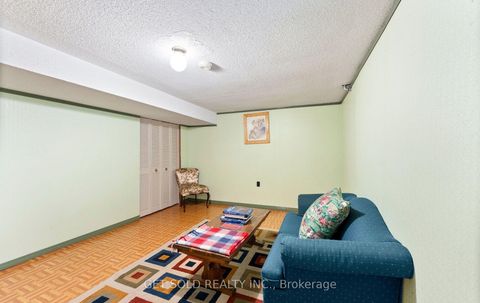Photo 34 at 22 Almayo Crescent, Clairville, Toronto