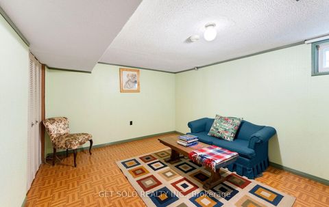 Photo 35 at 22 Almayo Crescent, Clairville, Toronto