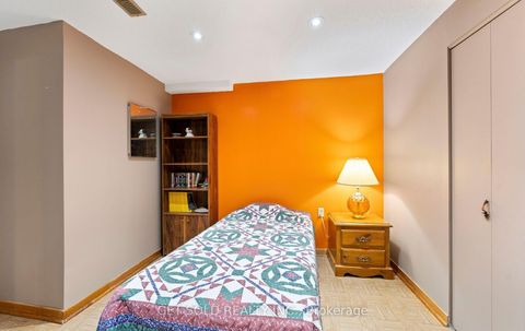 Photo 37 at 22 Almayo Crescent, Clairville, Toronto