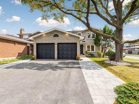 Photo 1 at 14 Lund Street, North Richvale, Richmond Hill