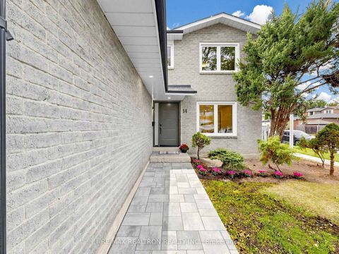 Photo 2 at 14 Lund Street, North Richvale, Richmond Hill