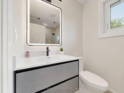 Photo 25 at 14 Lund Street, North Richvale, Richmond Hill