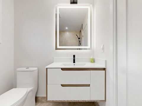Photo 31 at 14 Lund Street, North Richvale, Richmond Hill
