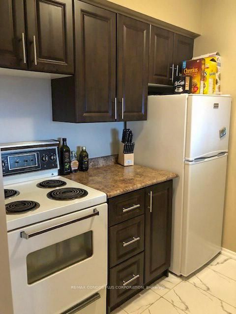 Photo 3 at 1215 - 44 St Joseph Street, Bay Street Corridor, Toronto