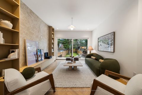 Photo 2 at 31 Taunton Road, Mount Pleasant East, Toronto