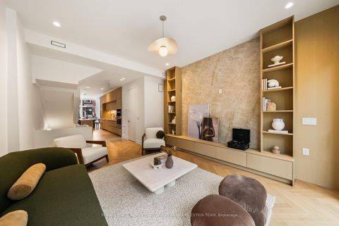 Photo 3 at 31 Taunton Road, Mount Pleasant East, Toronto