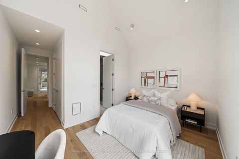 Photo 26 at 31 Taunton Road, Mount Pleasant East, Toronto