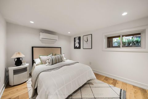Photo 43 at 31 Taunton Road, Mount Pleasant East, Toronto