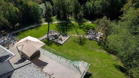 Photo 3 at 17 Cynthia Crescent, Oak Ridges, Richmond Hill