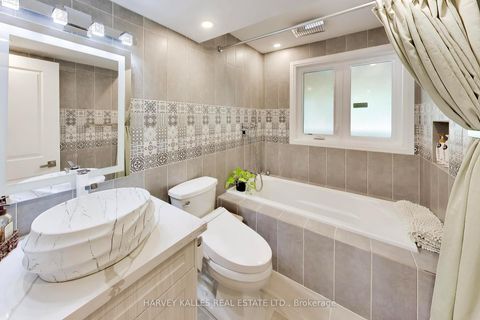 Photo 32 at 17 Cynthia Crescent, Oak Ridges, Richmond Hill