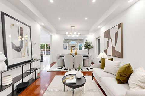 Photo 12 at 87 Serene Way, Patterson, Vaughan
