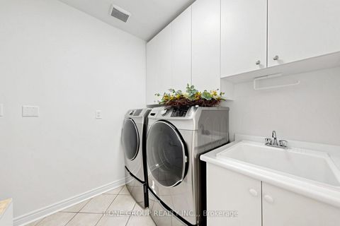 Photo 17 at 87 Serene Way, Patterson, Vaughan