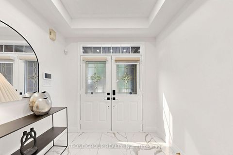 Photo 18 at 87 Serene Way, Patterson, Vaughan