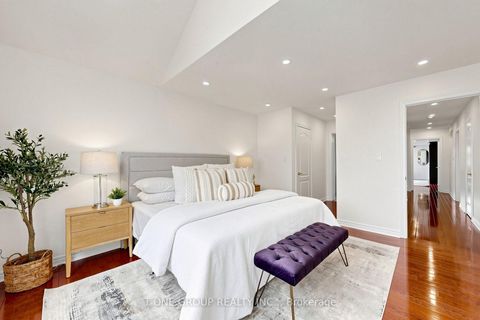 Photo 25 at 87 Serene Way, Patterson, Vaughan