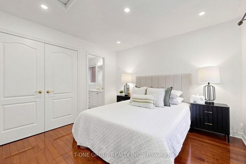 Photo 31 at 87 Serene Way, Patterson, Vaughan
