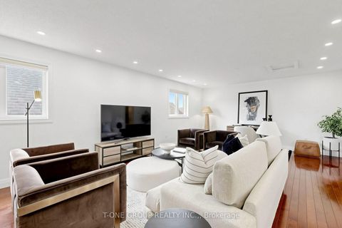 Photo 38 at 87 Serene Way, Patterson, Vaughan
