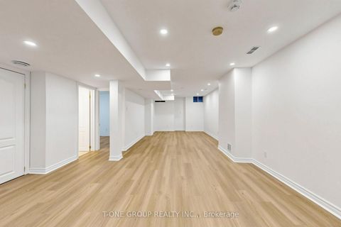 Photo 41 at 87 Serene Way, Patterson, Vaughan